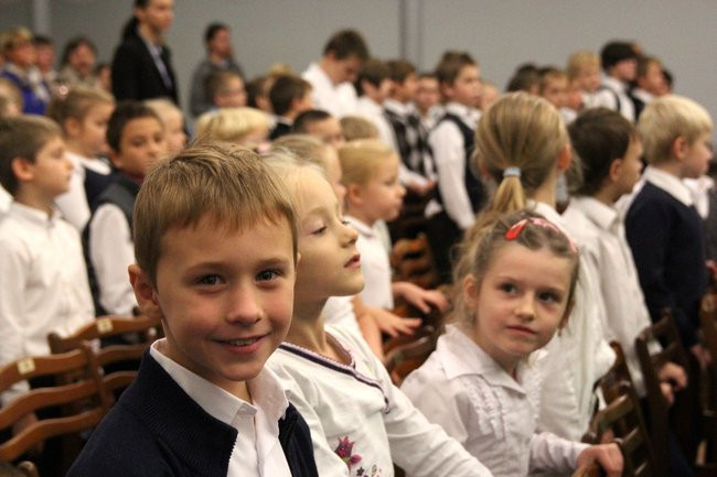 Szkoła Podstawowa nr 10 ma 45 lat (zdjęcia)