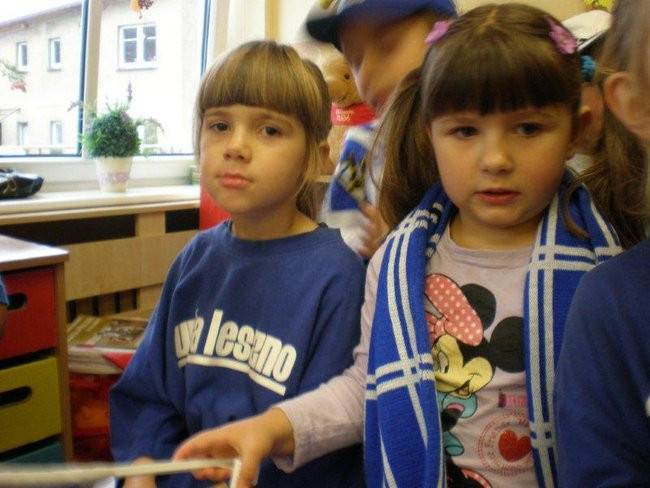 Żużlowiec u przedszkolaków (zdjęcia)