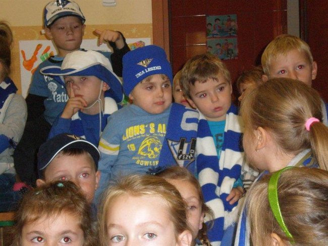 Żużlowiec u przedszkolaków (zdjęcia)