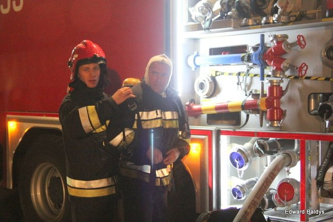 Płonęły wagony na leszczyńskim dworcu (zdjęcia)