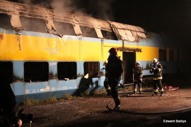 Płonęły wagony na leszczyńskim dworcu (zdjęcia)