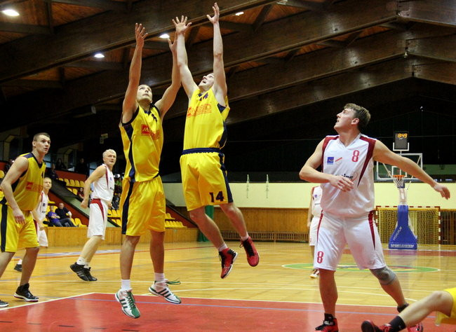 Ruszyła liga koszykarzy (zdjęcia)