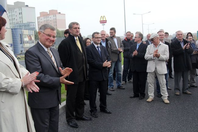 Przecięli wstęgę na drodze nr 5 (zdjęcia)