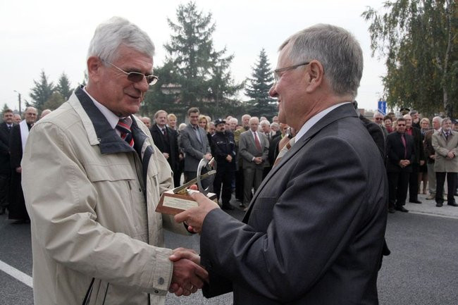 Przecięli wstęgę na drodze nr 5 (zdjęcia)