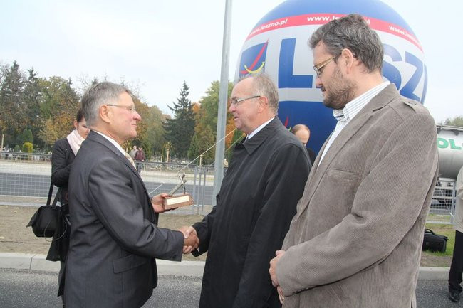 Przecięli wstęgę na drodze nr 5 (zdjęcia)