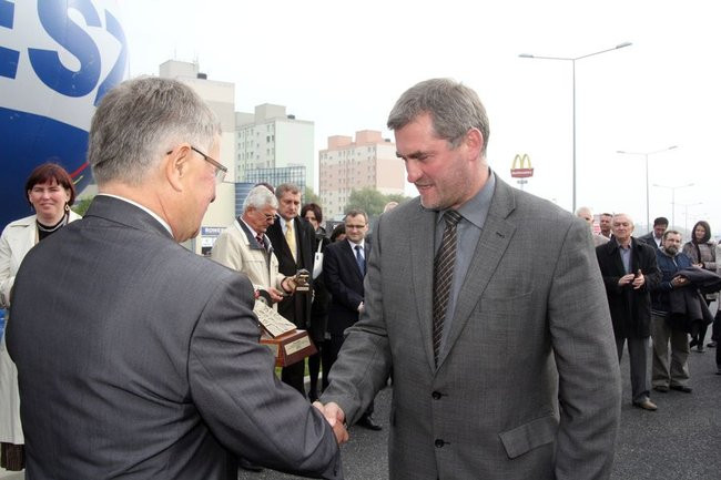 Przecięli wstęgę na drodze nr 5 (zdjęcia)