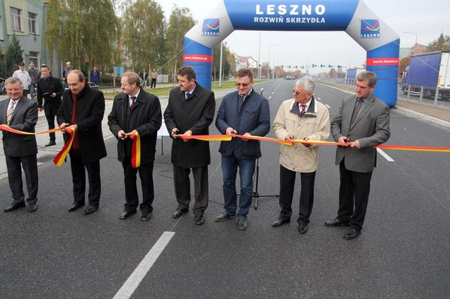 Przecięli wstęgę na drodze nr 5 (zdjęcia)