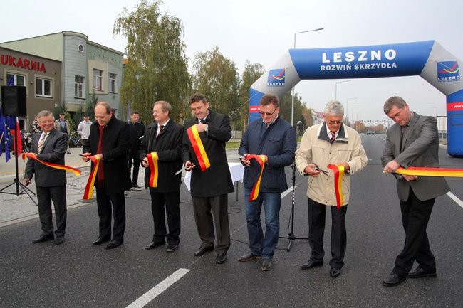 Przecięli wstęgę na drodze nr 5 (zdjęcia)