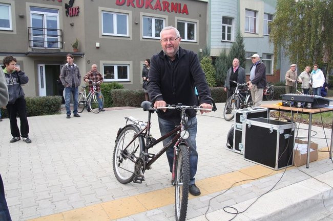 Przecięli wstęgę na drodze nr 5 (zdjęcia)