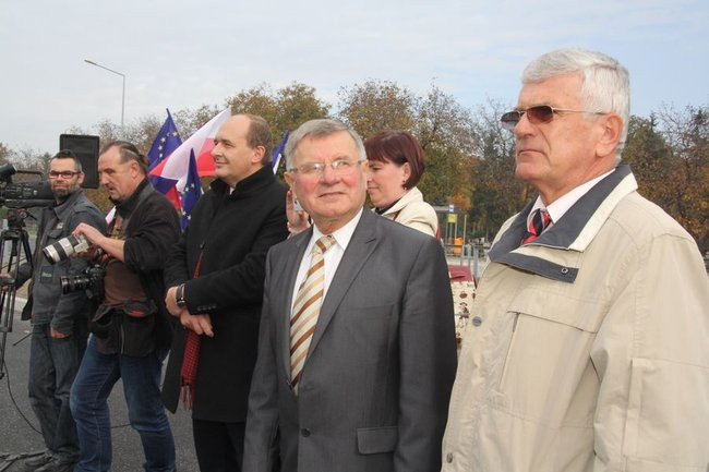 Przecięli wstęgę na drodze nr 5 (zdjęcia)