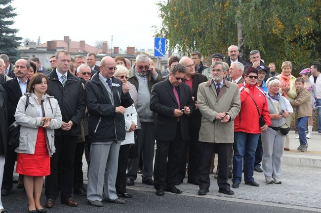 Przecięli wstęgę na drodze nr 5 (zdjęcia)