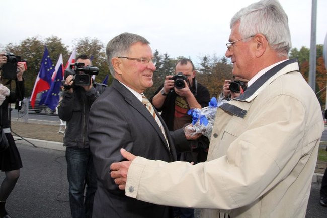 Przecięli wstęgę na drodze nr 5 (zdjęcia)