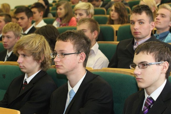 Pasowanie w ZSOŚ (zdjęcia)