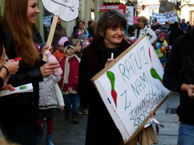 Marsz przeciw marnowaniu jedzenia (zdjęcia)