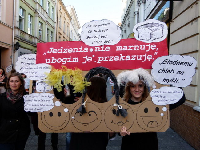 Marsz przeciw marnowaniu jedzenia (zdjęcia)