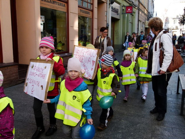 Marsz przeciw marnowaniu jedzenia (zdjęcia)