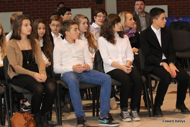 Pasowanie na ucznia Gimnazjum nr 7 (zdjęcia)