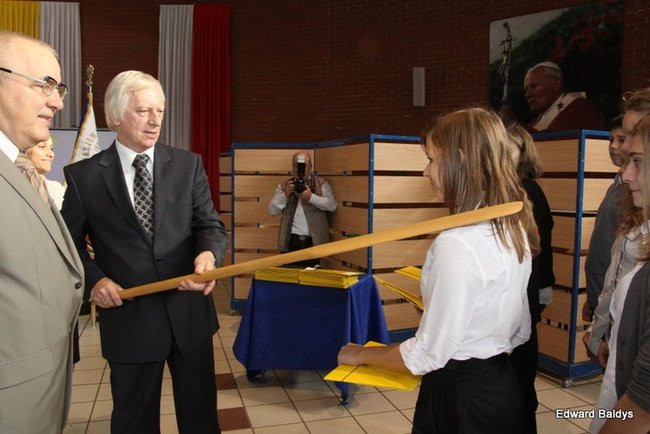 Pasowanie na ucznia Gimnazjum nr 7 (zdjęcia)