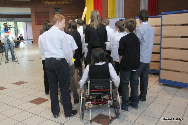 Pasowanie na ucznia Gimnazjum nr 7 (zdjęcia)