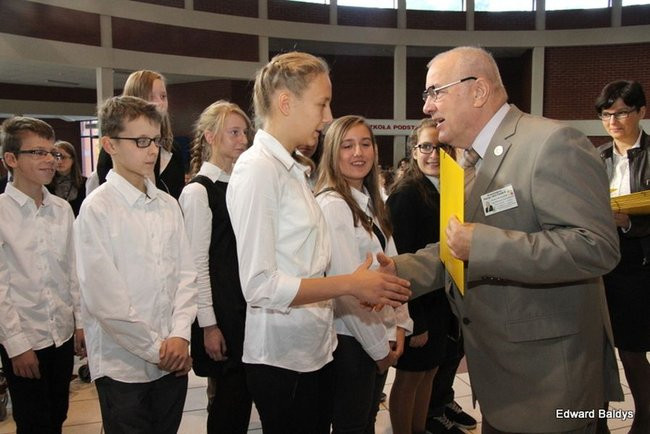 Pasowanie na ucznia Gimnazjum nr 7 (zdjęcia)