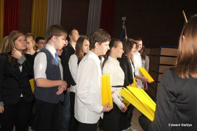 Pasowanie na ucznia Gimnazjum nr 7 (zdjęcia)