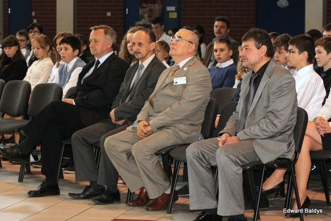 Pasowanie na ucznia Gimnazjum nr 7 (zdjęcia)