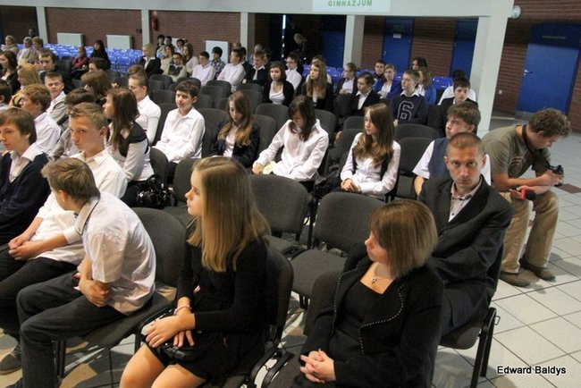 Pasowanie na ucznia Gimnazjum nr 7 (zdjęcia)