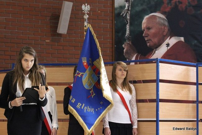 Pasowanie na ucznia Gimnazjum nr 7 (zdjęcia)