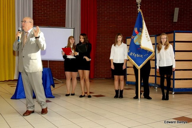 Pasowanie na ucznia Gimnazjum nr 7 (zdjęcia)