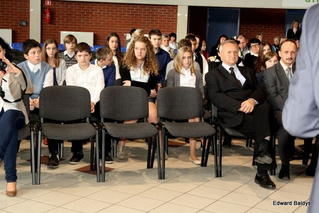 Pasowanie na ucznia Gimnazjum nr 7 (zdjęcia)