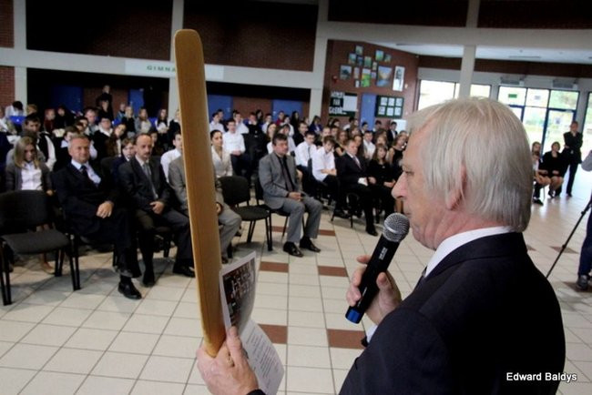 Pasowanie na ucznia Gimnazjum nr 7 (zdjęcia)