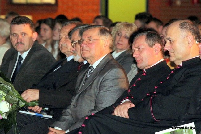 Święto w Gimnazjum nr 7 (zdjęcia)