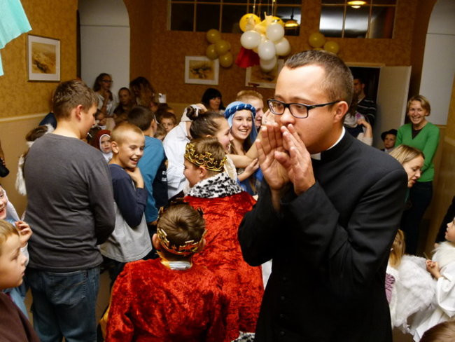 Bal Wszystkich Świętych w Rydzynie (zdjęcia)