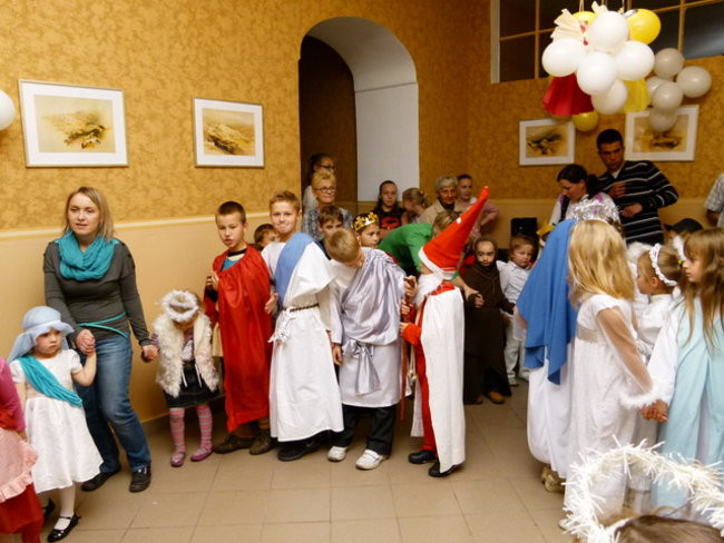 Bal Wszystkich Świętych w Rydzynie (zdjęcia)