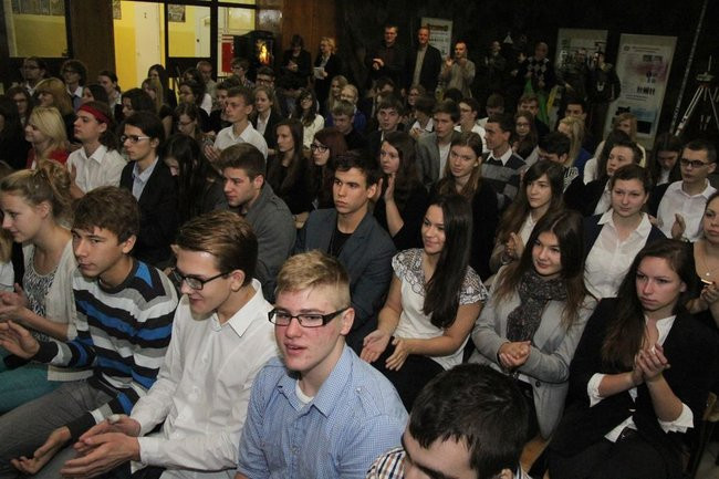 II LO podpisało umowę z wojskiem (zdjęcia)