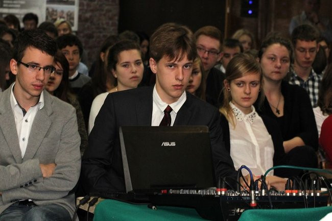 II LO podpisało umowę z wojskiem (zdjęcia)