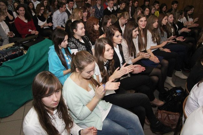 II LO podpisało umowę z wojskiem (zdjęcia)