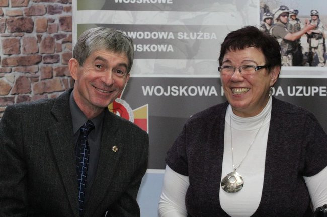 II LO podpisało umowę z wojskiem (zdjęcia)