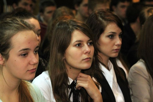 II LO podpisało umowę z wojskiem (zdjęcia)