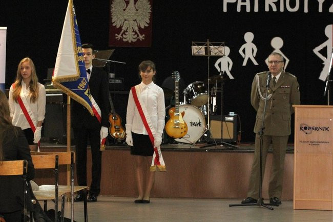 II LO podpisało umowę z wojskiem (zdjęcia)