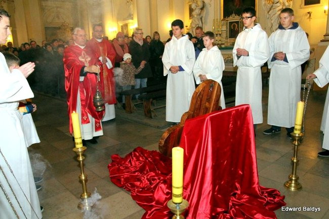 Od soboty w Rydzynie jest Krzyż Lednicki (zdjęcia)