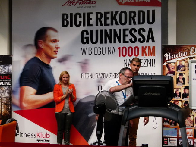 Tumko rozpoczął atak (zdjęcia)