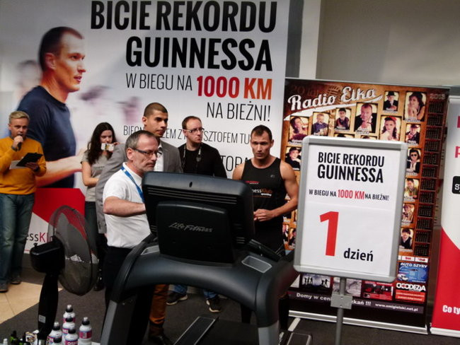 Tumko rozpoczął atak (zdjęcia)