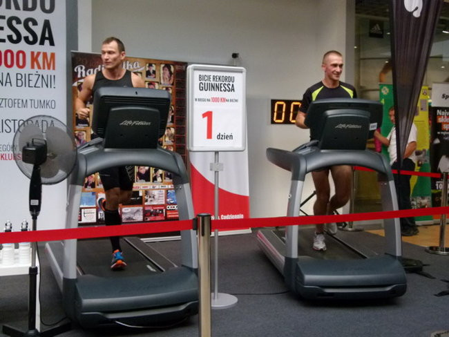 Tumko rozpoczął atak (zdjęcia)