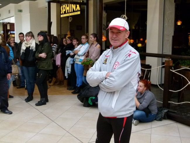 Tumko rozpoczął atak (zdjęcia)