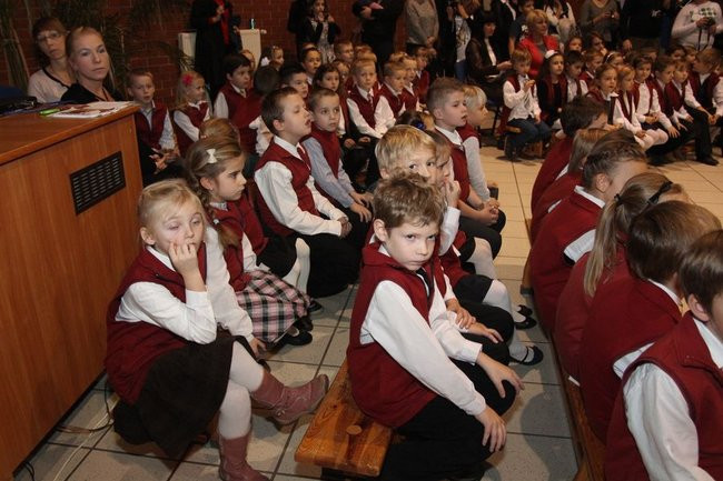 Zostali uczniami SP 13 (zdjęcia)