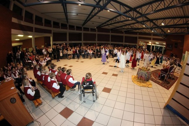 Zostali uczniami SP 13 (zdjęcia)