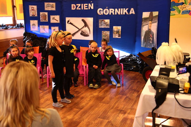 Do przedszkola przyjechali górnicy (zdjęcia)