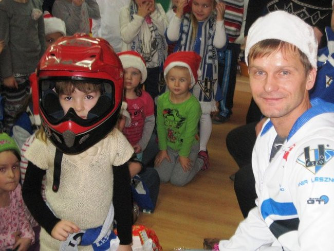 Damian Baliński w roli Mikołaja (zdjęcia)