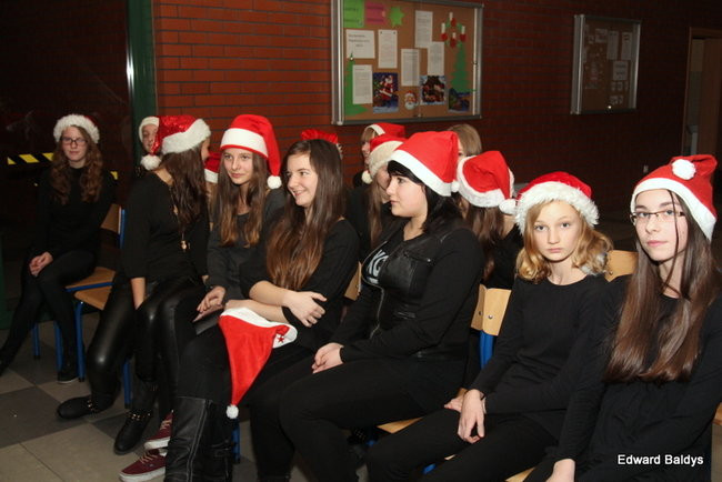 Świąteczna gala w Gimnazjum 9 (zdjęcia)